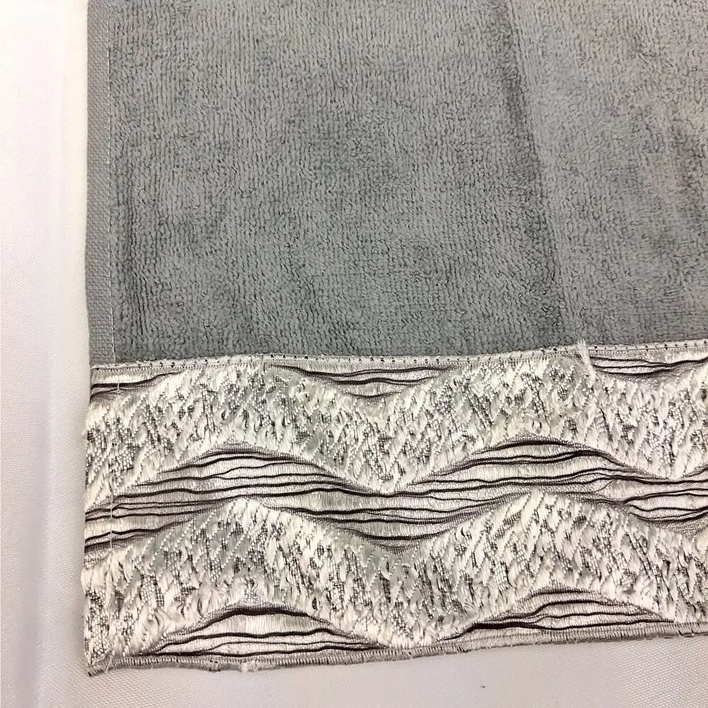Avanti Galaxy Chevron 11x18 Fingertip Towel Plush Cotton Bath Shimmering New